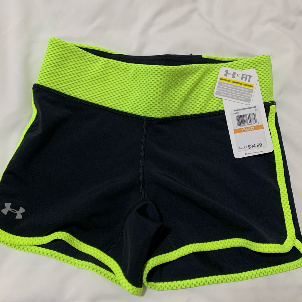 NWT Under Armour compression shorts